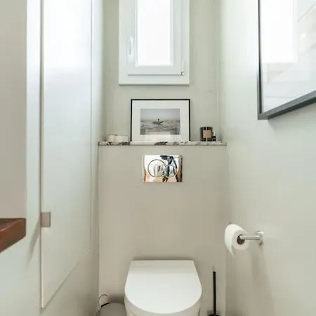 A Superb 1 Bdr Montmartre * Paris