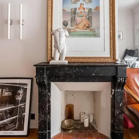 A Superb 1 Bdr Montmartre Apartment